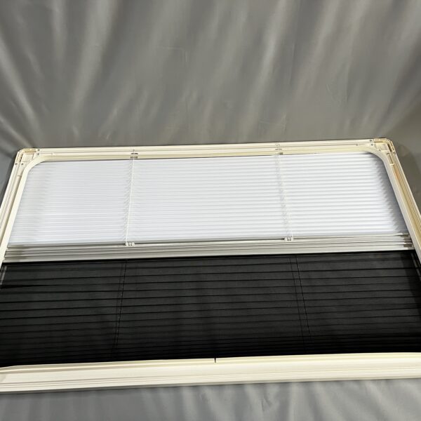 Remis Kombi-Rollo Verdunklung und Fliegenschutz ca. 1050x650 mm