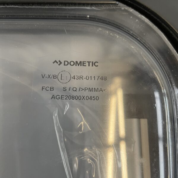 Ausstellfenster mit Rahmen von Dometic, 800 x 450 mm, schwarz