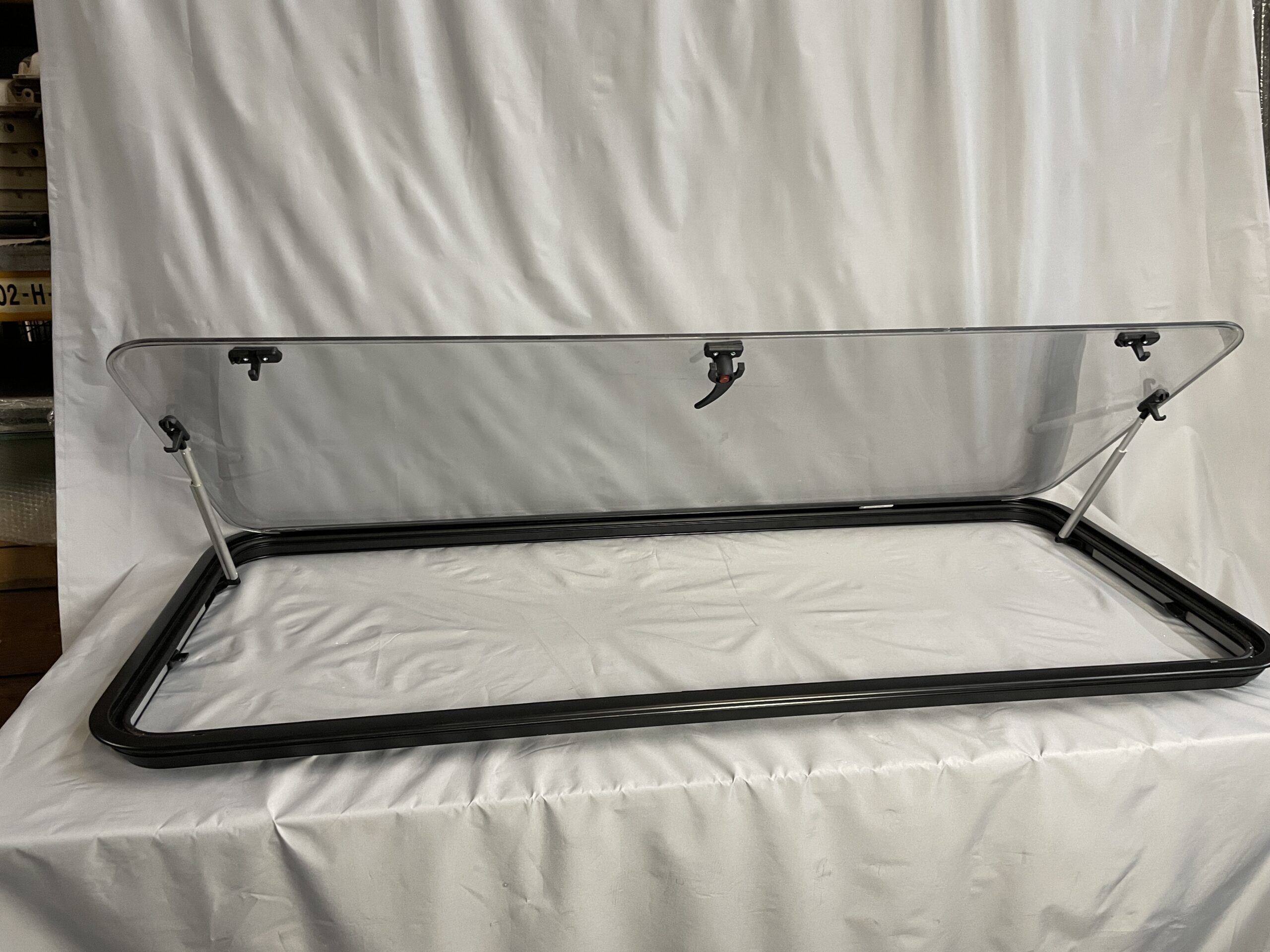 Ausstellfenster mit Rahmen, Dometic, 1400 x 600 mm, schwarz