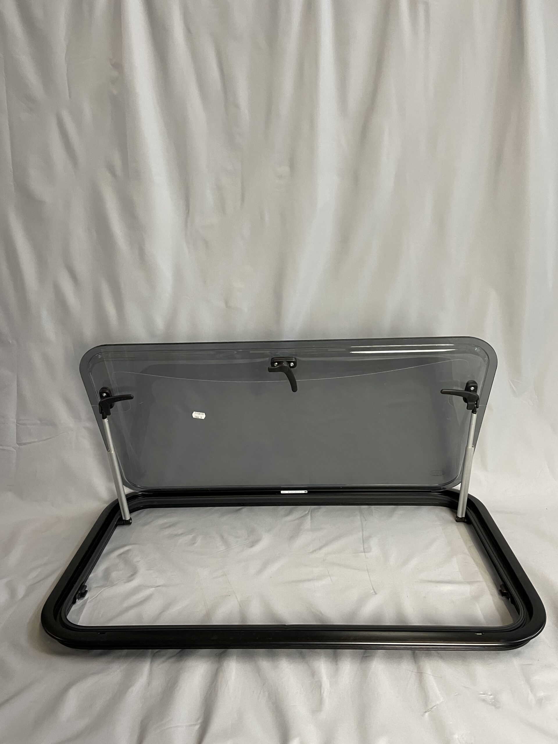 Ausstellfenster Dometic S7 P 700 x 400 mm, schwarz getönt