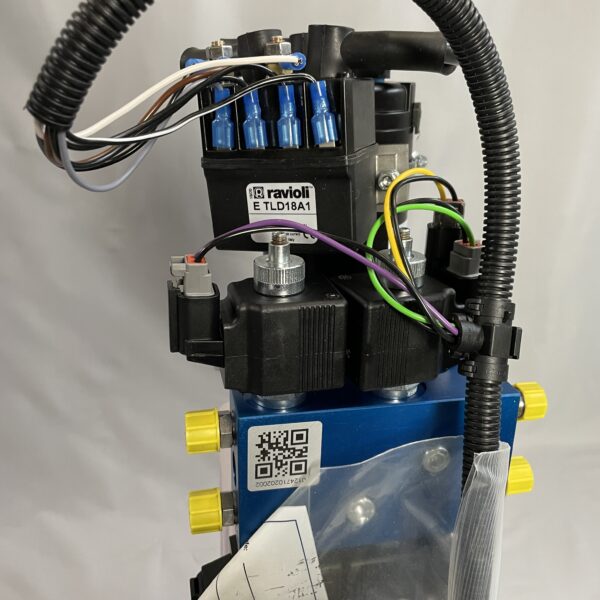 Hydraulik -Pumpe mit Verteiler und Öltank von Ravioli, Model ETLD18A1