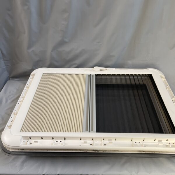 Dometic Heki 3 Dachhaube ohne Befestigungsmaterial