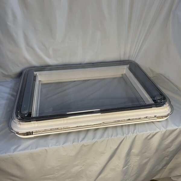 Dometic Heki 3 Dachhaube ohne Befestigungsmaterial