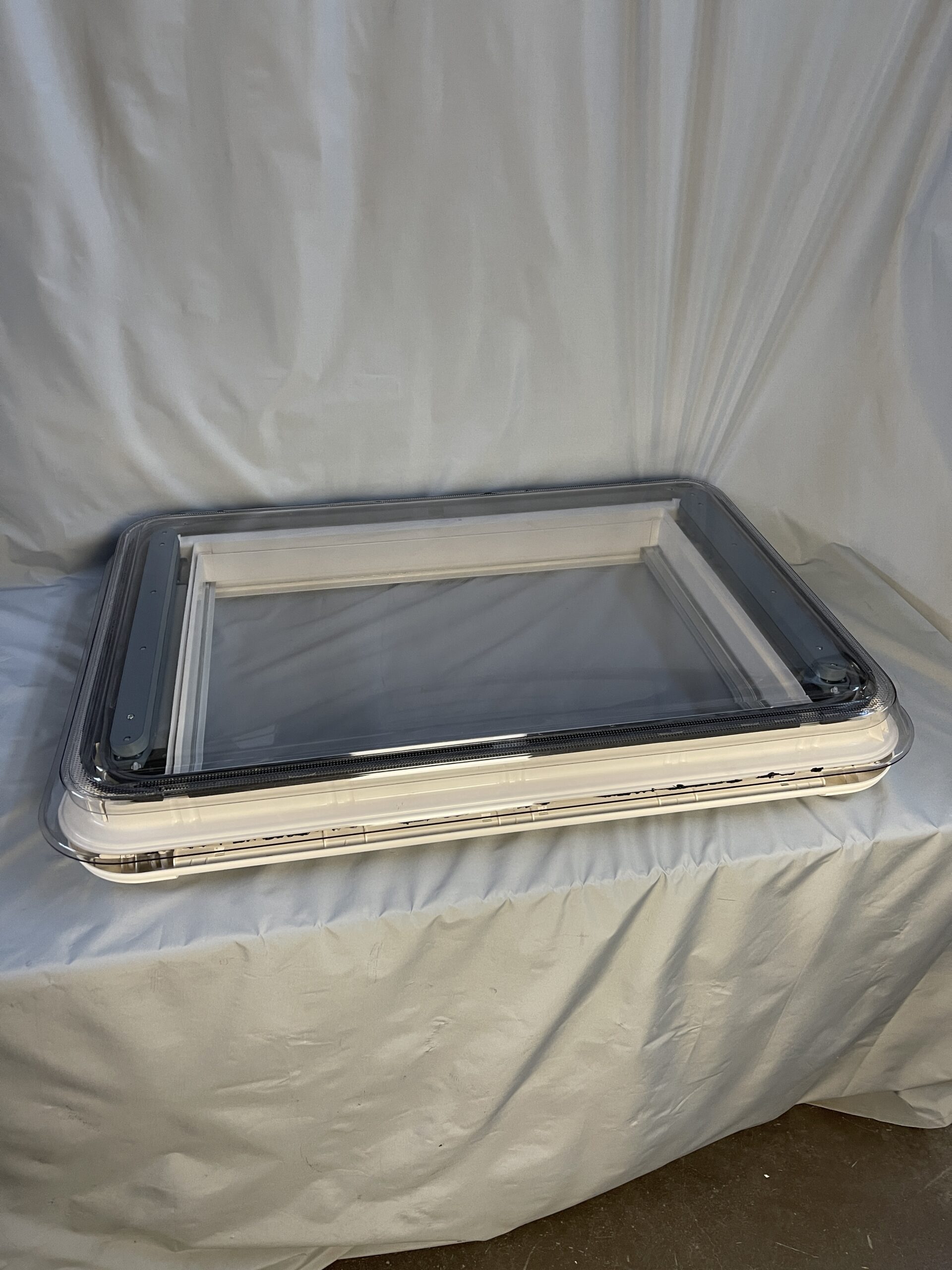 Dometic Heki 3 Dachhaube ohne Befestigungsmaterial