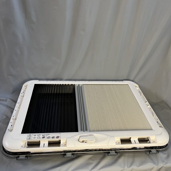 Dometic Heki 3 Dachhaube ohne Befestigungsmaterial