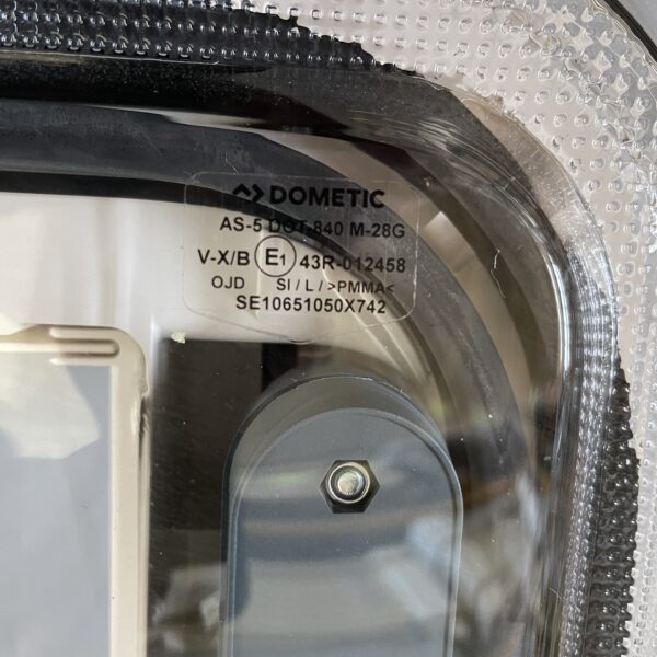 Dometic Heki 3 Dachhaube ohne Befestigungsmaterial