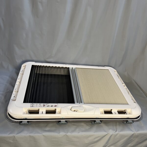 Dometic Heki 3 Dachhaube ohne Befestigungsmaterial