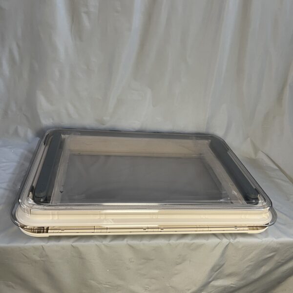 Dometic Heki 3 Dachhaube ohne Befestigungsmaterial