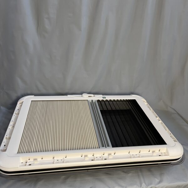 Dometic Heki 3 Dachhaube ohne Befestigungsmaterial
