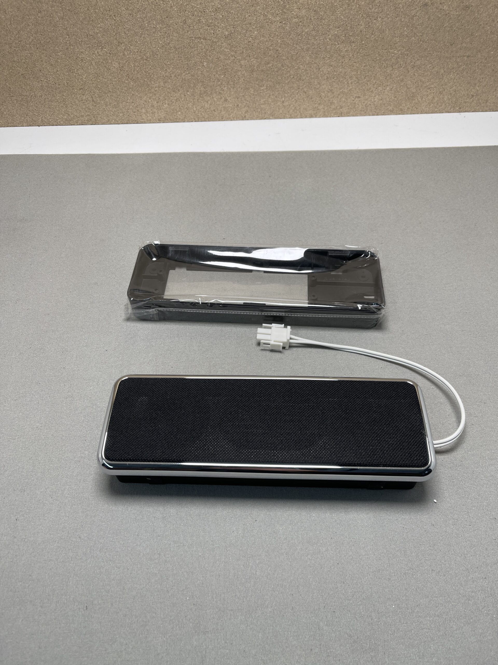 Caratec Audio CAB752 Niesmann & Bischoff Lautsprecher + Aufbaugehäuse