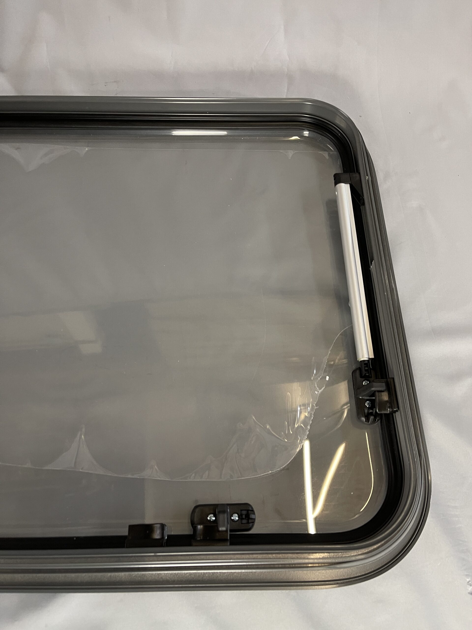 Dometic Ausstellfenster mit Zentralverriegelung, 1000 x 510 mm, anthrazit