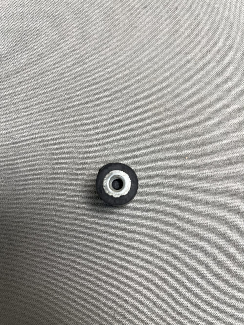 Kronauer Gummipuffer D16x20 M5 20er-Set