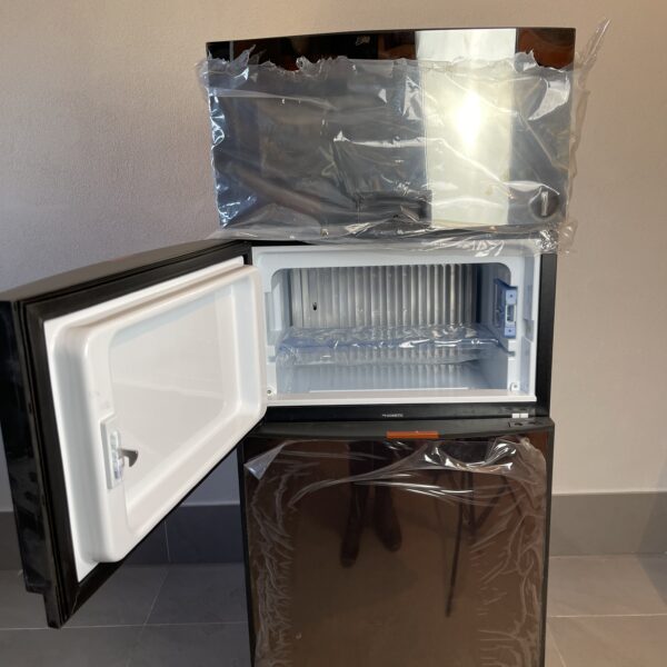 Dometic RMDT 8505 Kühlschrank mit Gefrierfach und Backofen