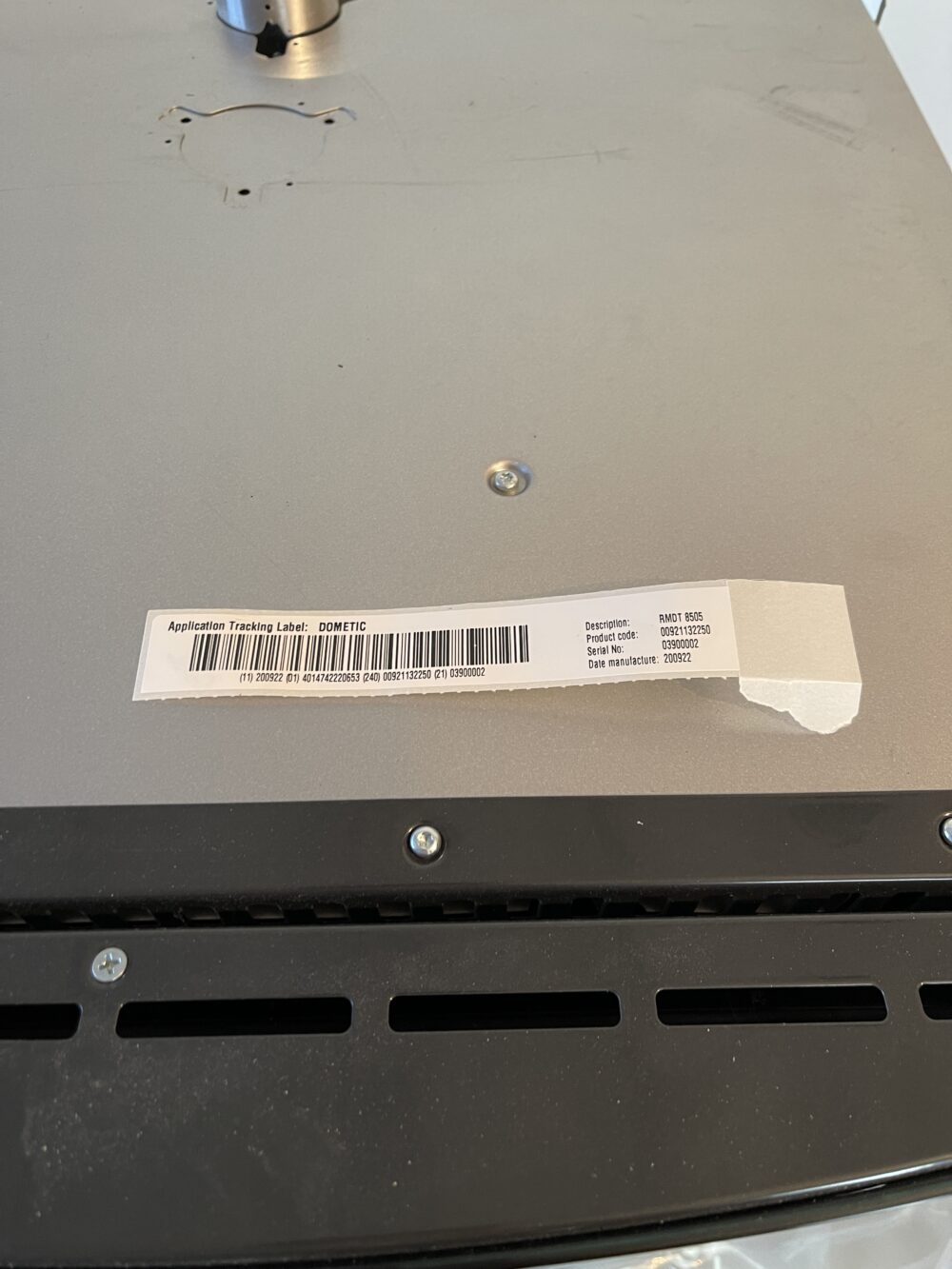 Dometic RMDT 8505 Kühlschrank mit Gefrierfach und Backofen