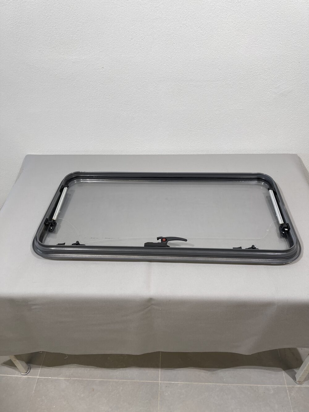 Dometic Ausstellfenster  1000x510mm grau mit Zentralverriegelung
