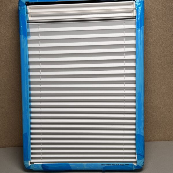 Carbest Innenrahmen RW Compact mit Verdunklungssystem und Insektenschutz 350x500