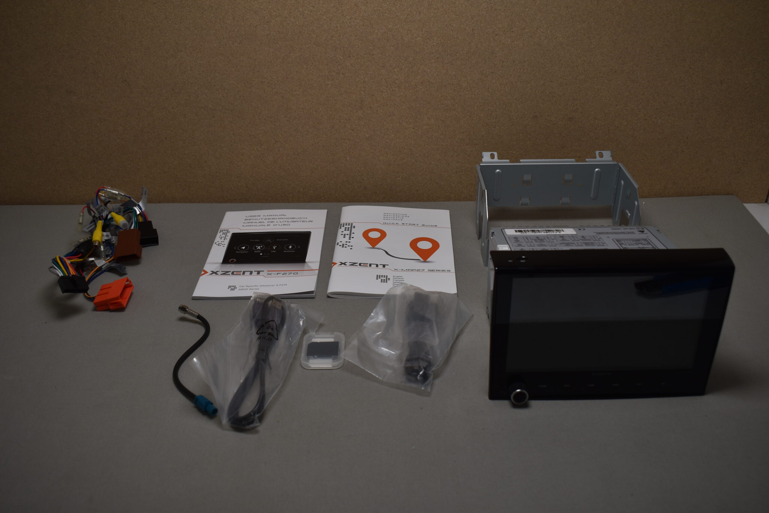 Zenec X-F270 Navigationsgerät