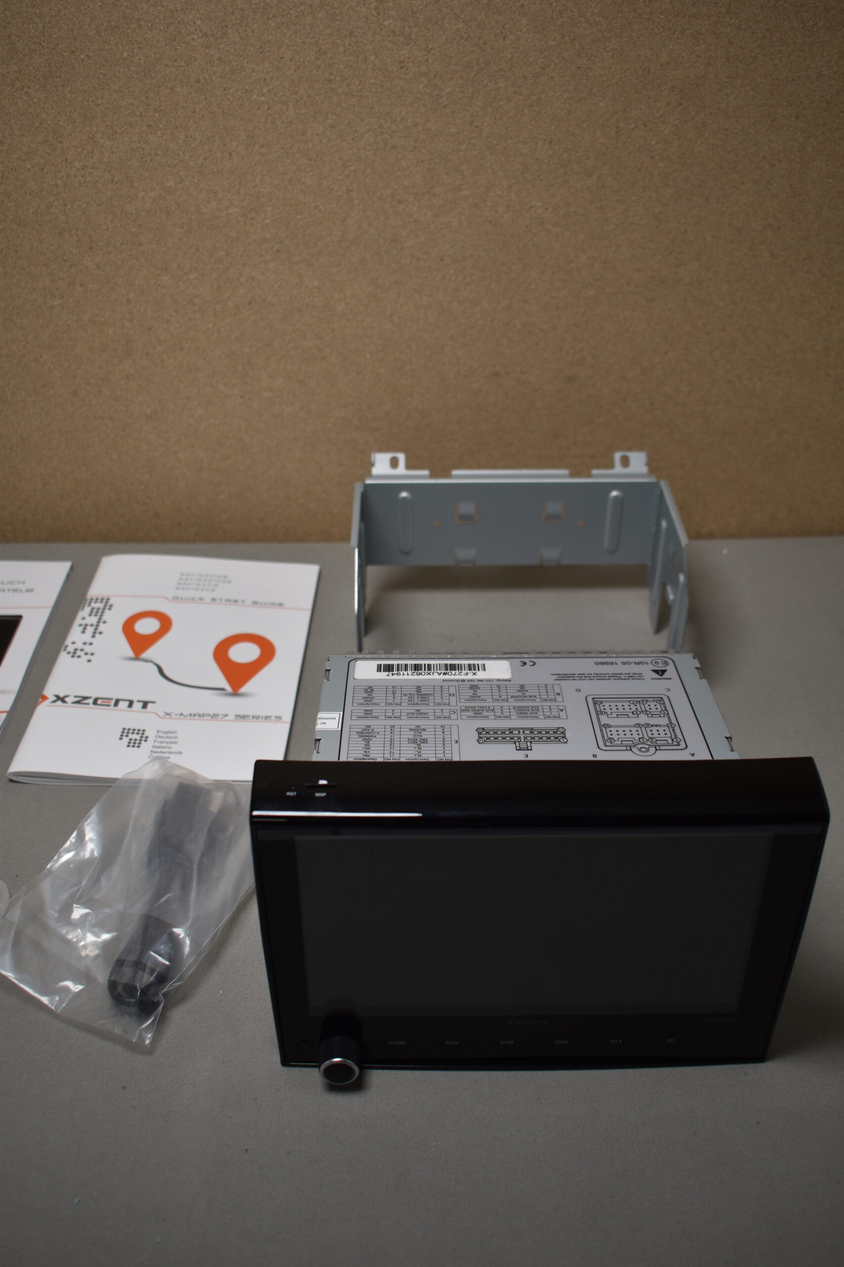 Zenec X-F270 Navigationsgerät