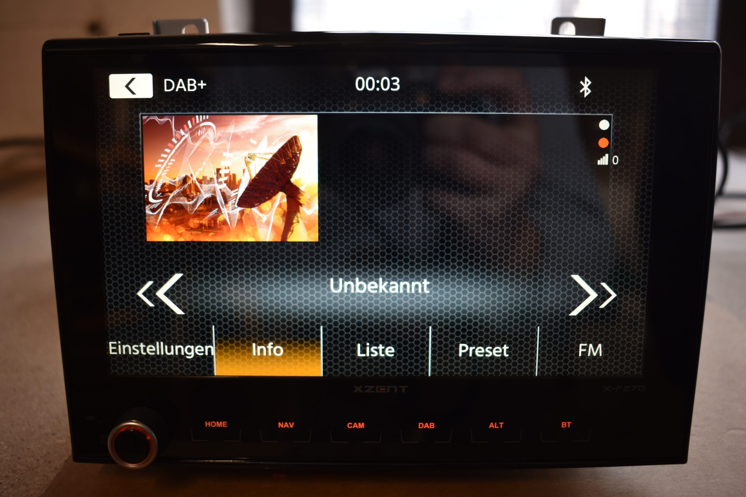 Zenec X-F270 Navigationsgerät