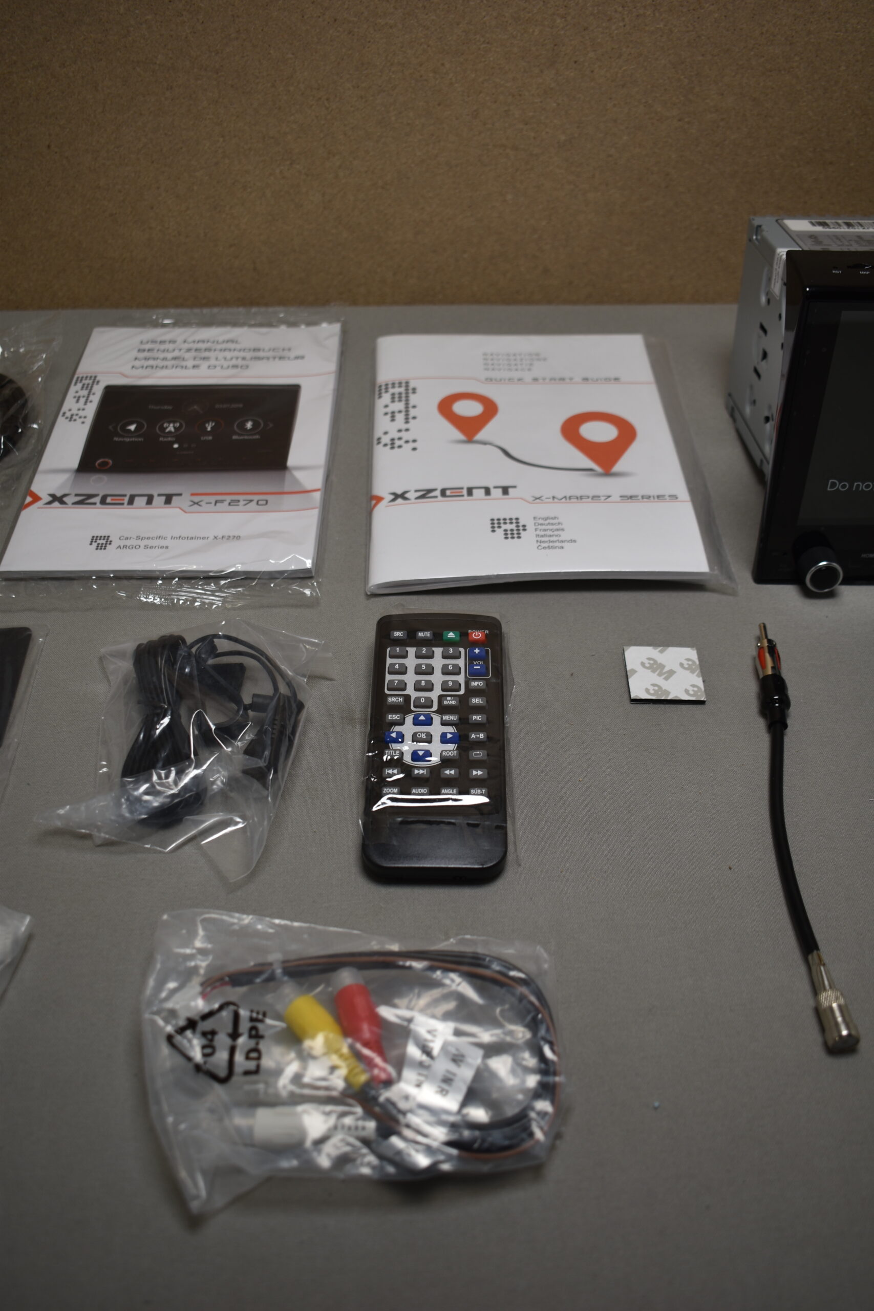 Zenec X-F270 Navigationsgerät