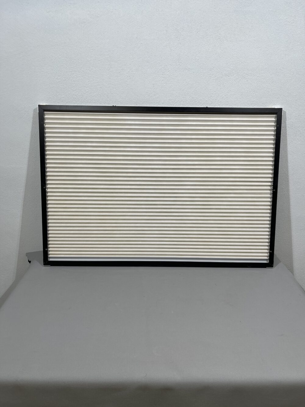 Innenrahmen Verdunklungsrollo schwarz 126,5 x 85,5
