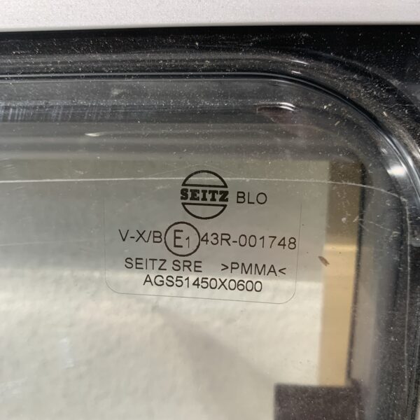 Dometic S4 Ausstellfenster 1450mm x 600mm, mit Rollo und Fliegennetz