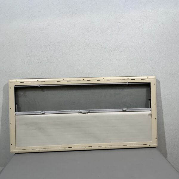 Dometic S4 Ausstellfenster 1450mm x 700mm, mit Rollo und Fliegennetz