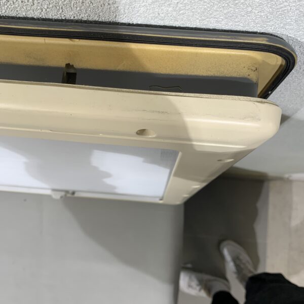 Dometic S4 Ausstellfenster 1450mm x 700mm, mit Rollo und Fliegennetz