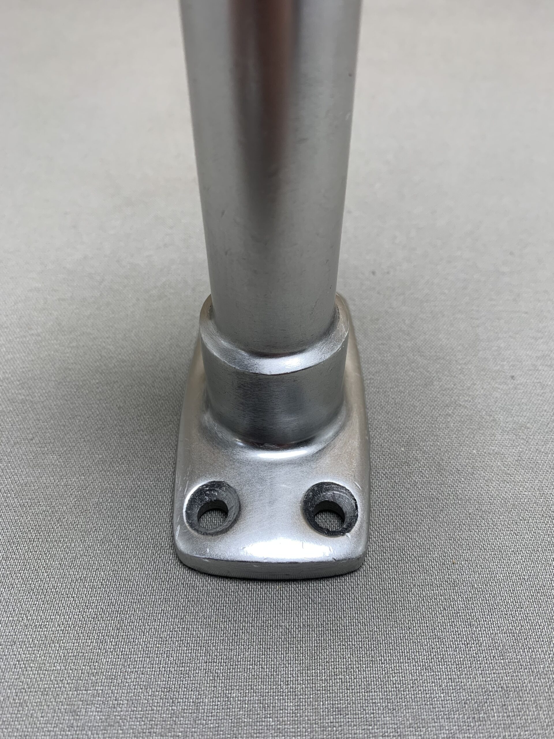 Relinghalter Clouliner von Niesmann + Bischoff