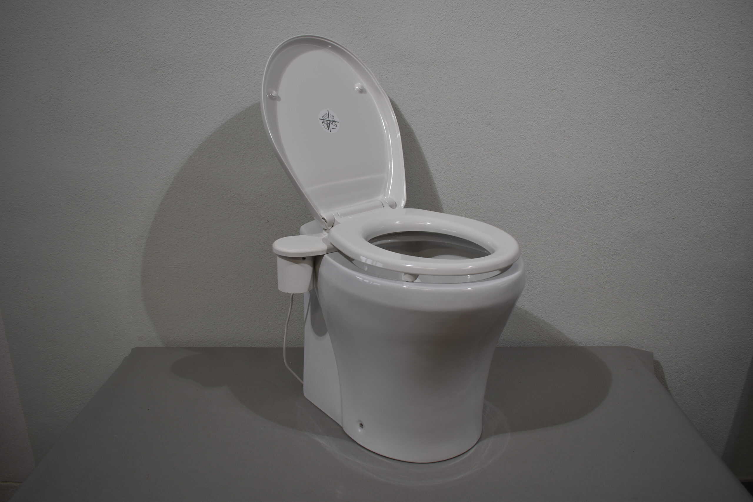 Dometic Toilette MasterFlush Modell 8640