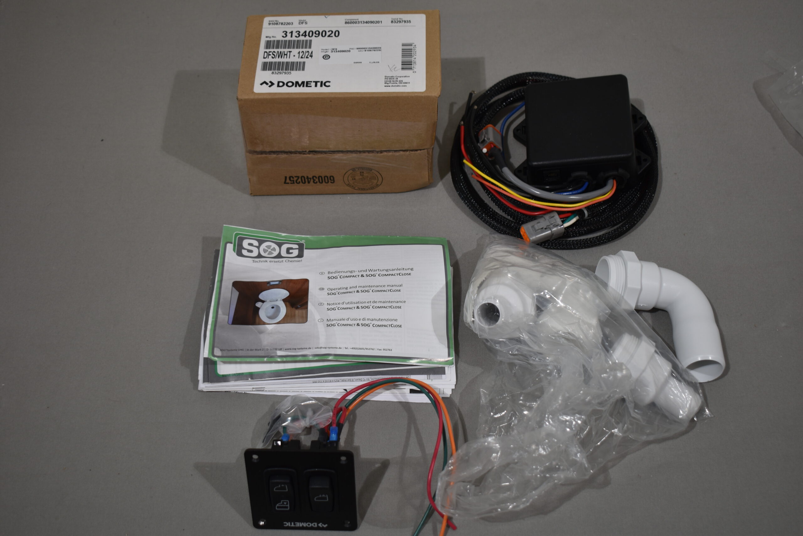 Dometic Toilette MasterFlush Modell 8640