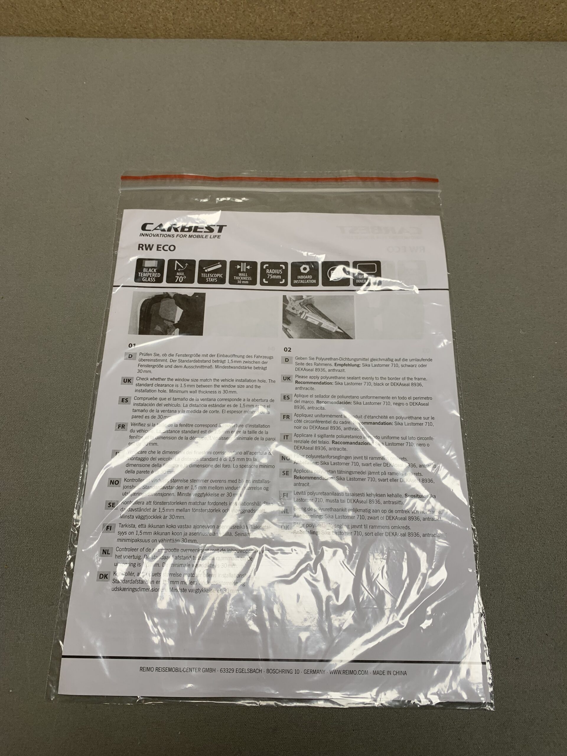 Carbest Innenrahmen für RW ECO mit Insektenschutz und Verdunklungssysteme 1000x500mm