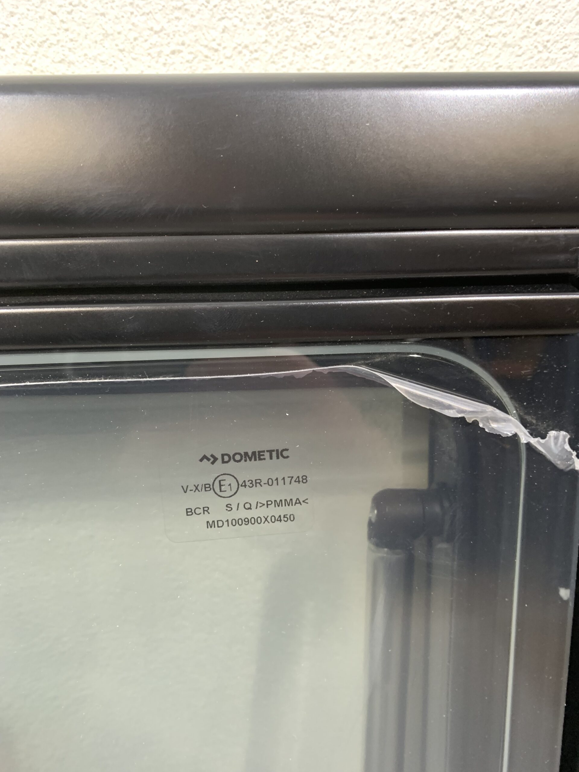 Dometic Ausstellfenster S4 900x450mm mit Innenrahmen