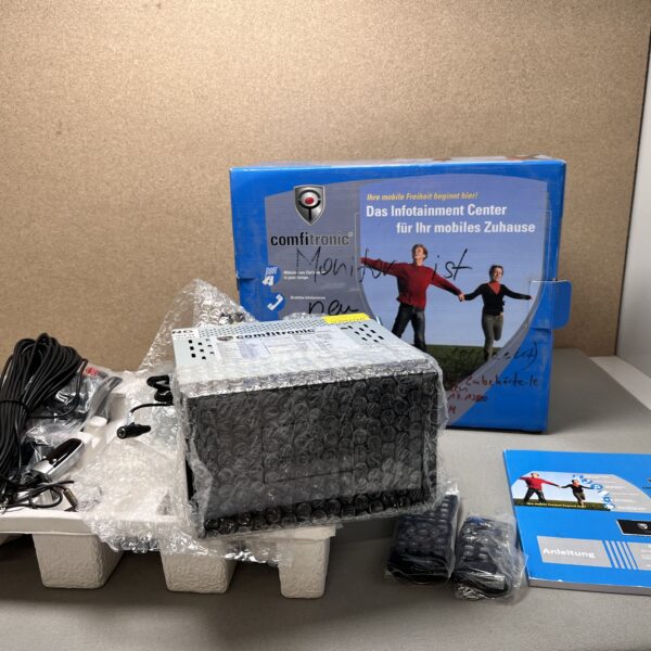 Wohnwagentür geteilt Oberteil ca. 102x54cm Hammerschlag