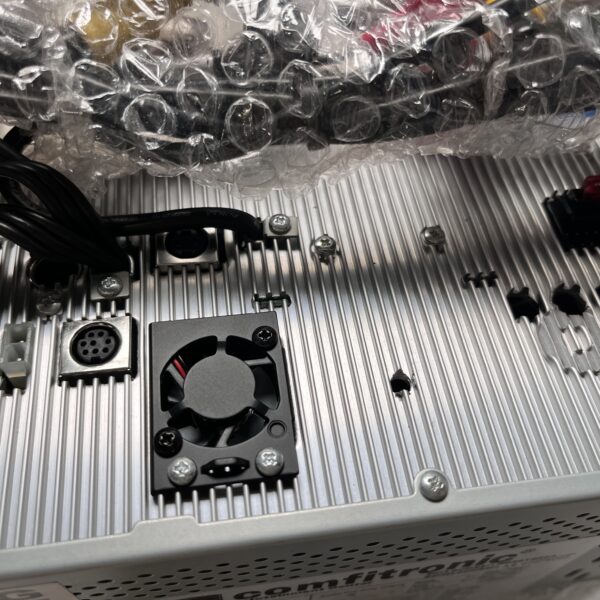 Wohnwagentür geteilt Oberteil ca. 102x54cm Hammerschlag