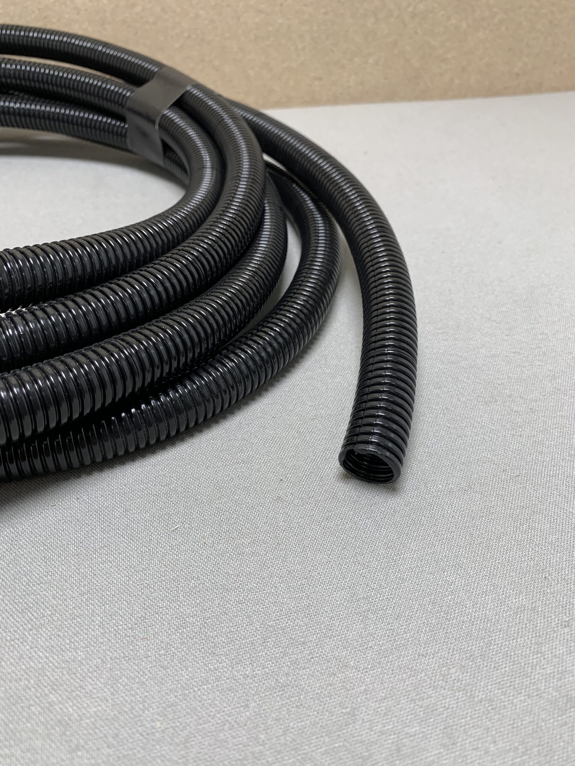 Kabelkanal 13mm rund geschlitzt