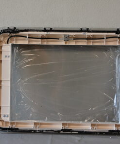 Dometic Heki mit Rollo und Fliegengitter