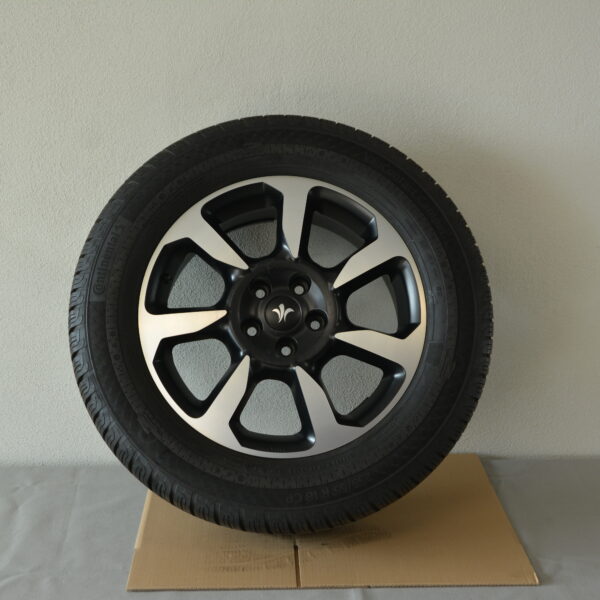 Continental Van Contact Camper 255/55R18