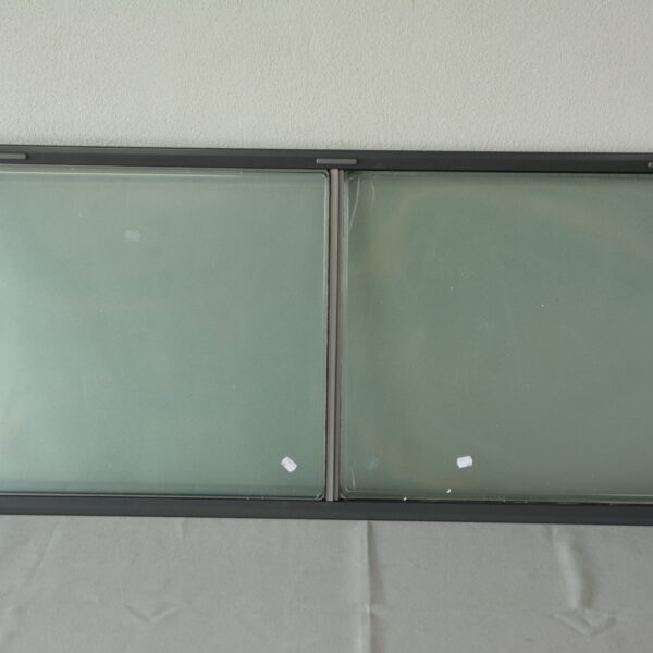 S7 Dometic  Schiebefenster 1400x600mm Grau