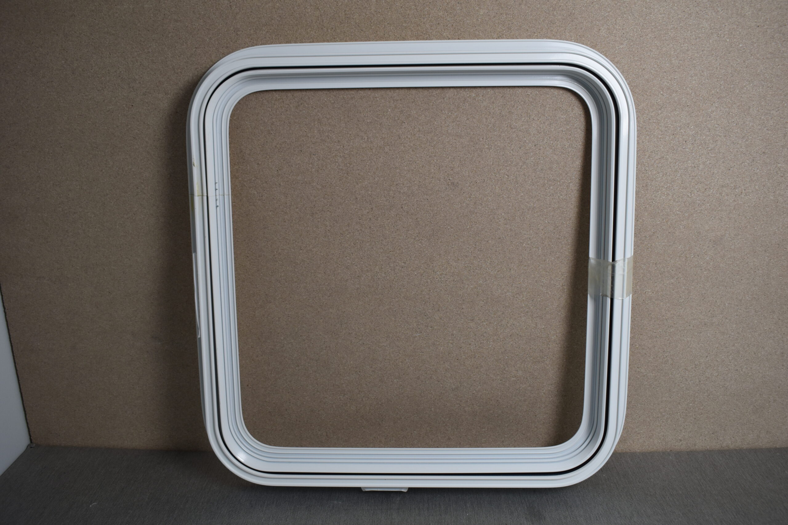 Klappenrahmen weiß 510x525 mm