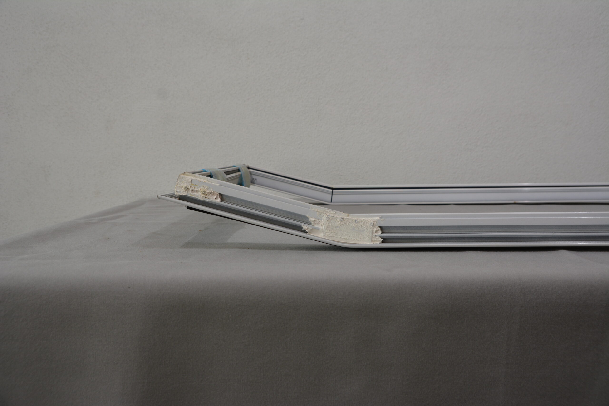 Klappenrahmen 1150x650x4 mm weiß