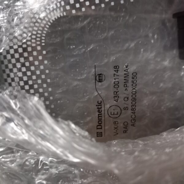 Ersatzfenster Dometic 900x550mm