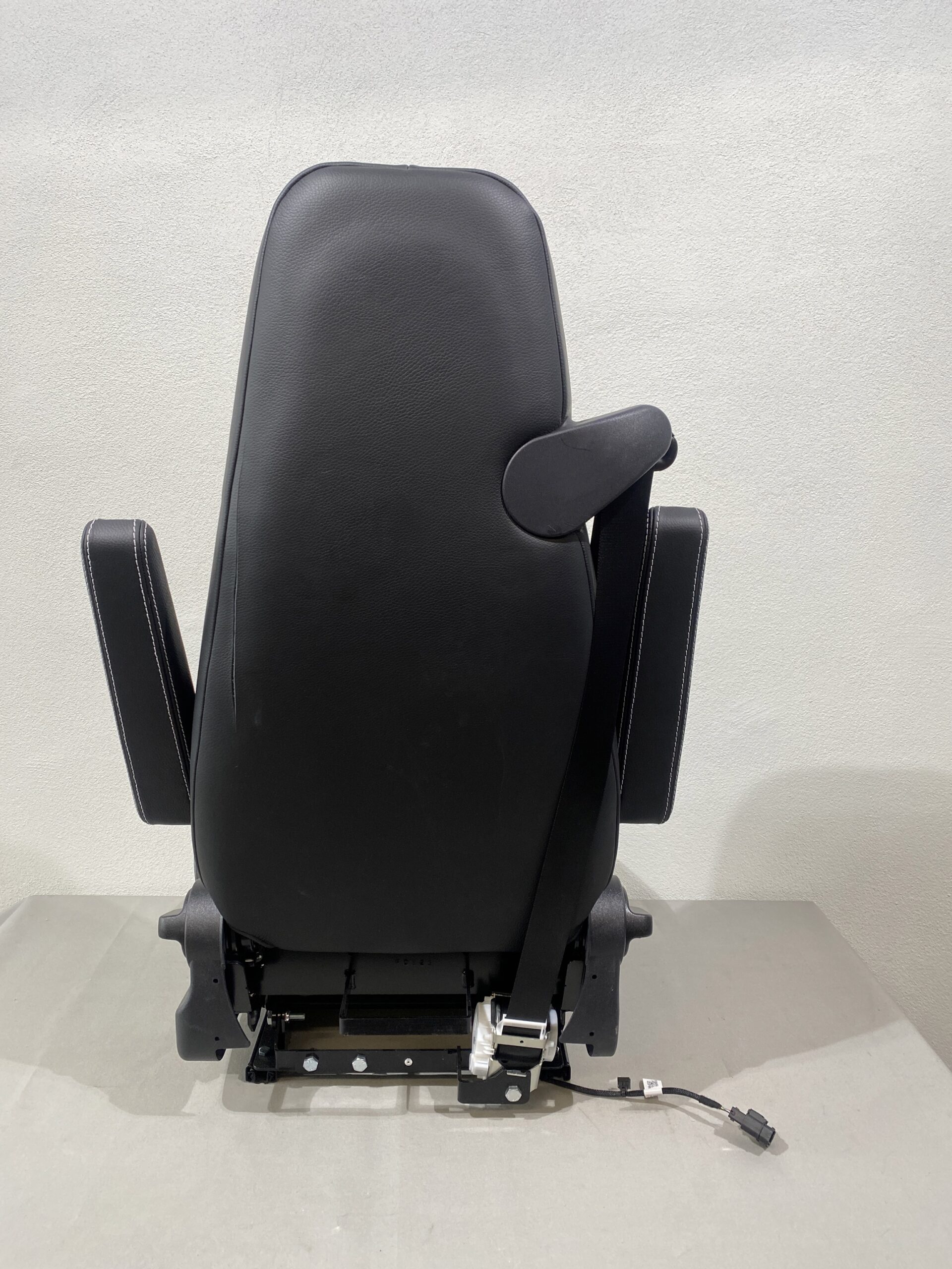 Aguti  Beifahrersitz Gis Liner, Leder Black