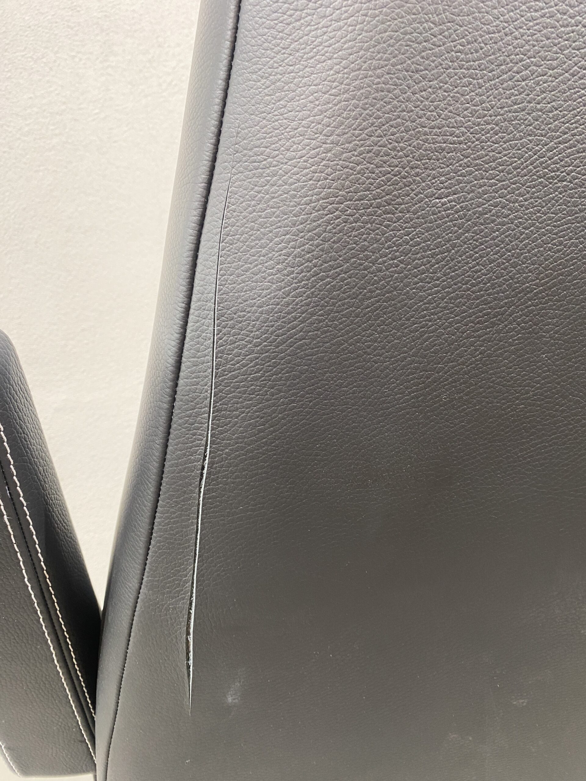 Aguti  Beifahrersitz Gis Liner, Leder Black