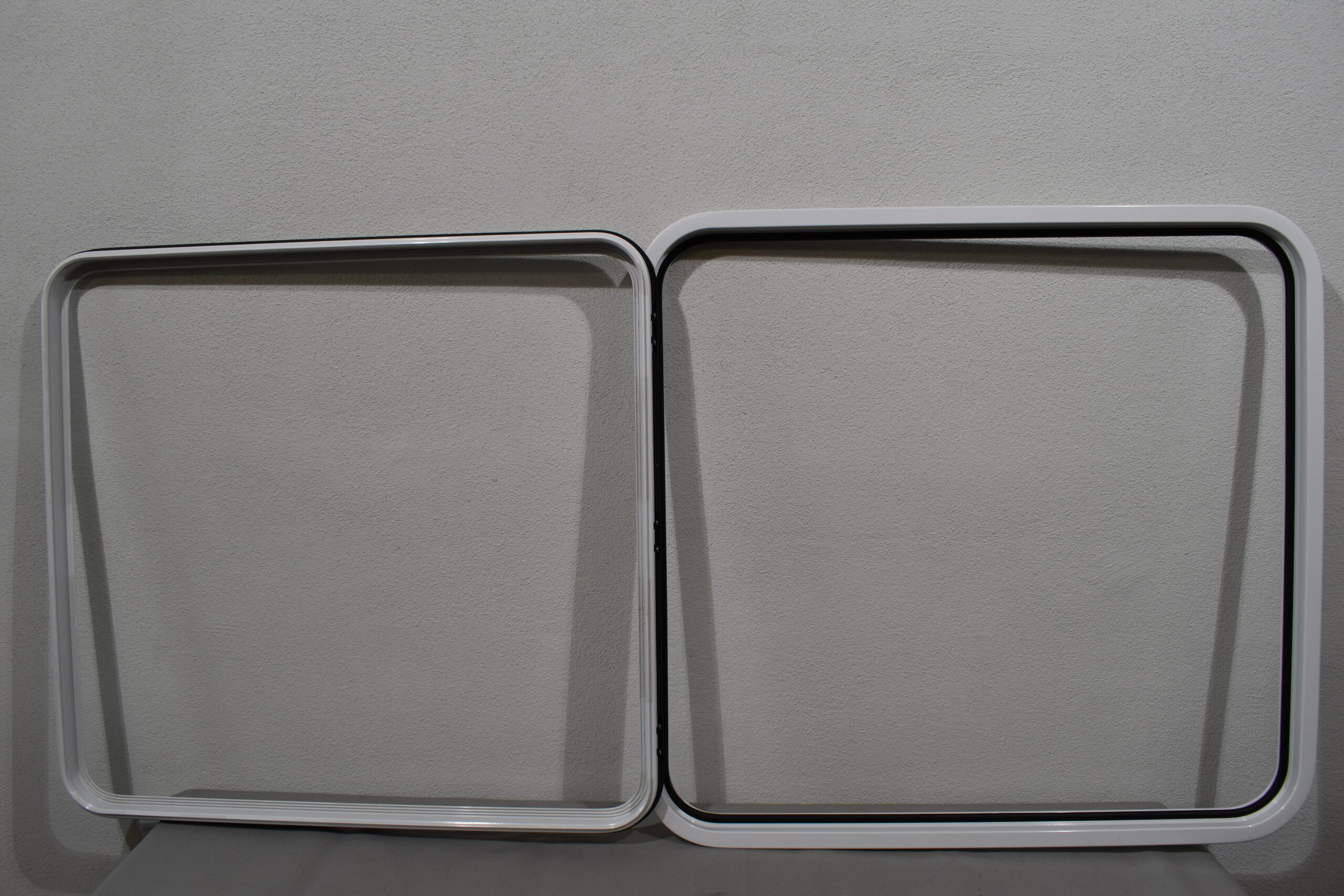 Klappenrahmen 845x790mm, weiß