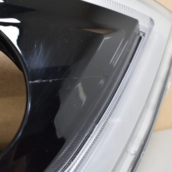 LED-Tagfahrflicht-Scheinwerferblende links, schwarz