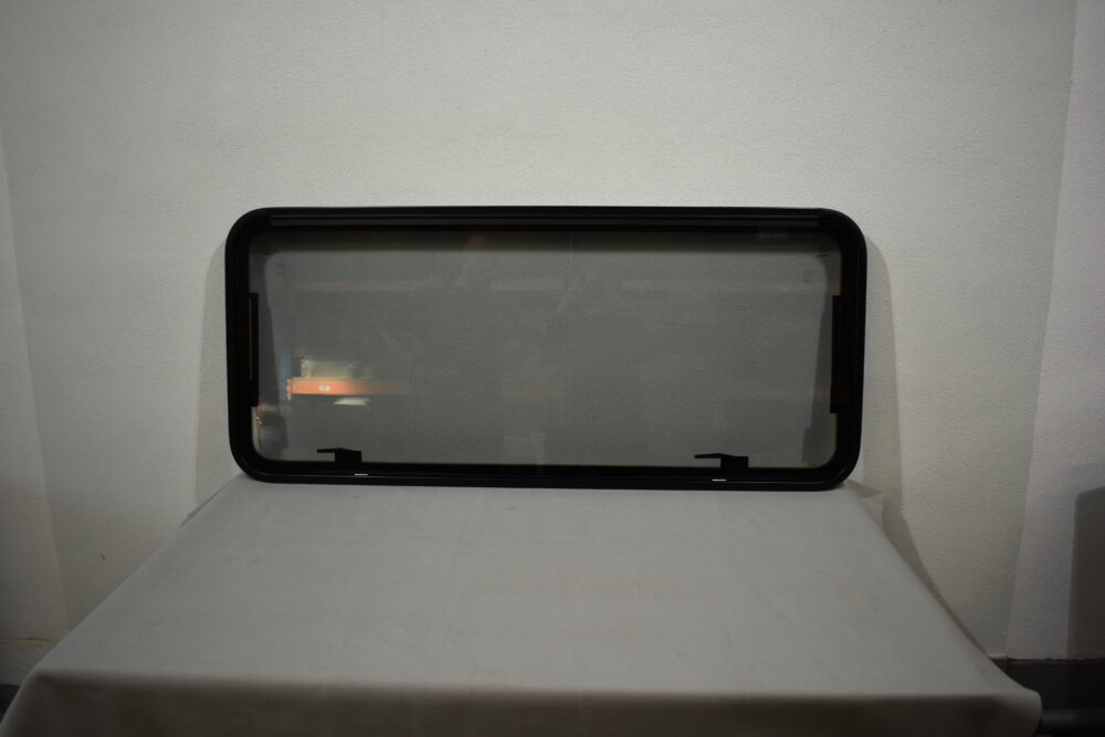 Mekuwa Ausstellfenster 1400x600 mm