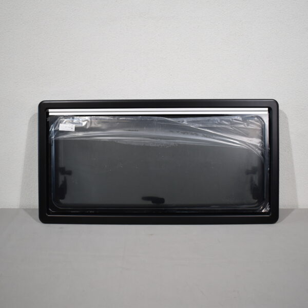 Carbest Ausstellfenster mit Verdunklungssystem und Insektenschutz 900x450 mm