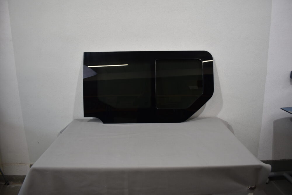Carbest Schiebefenster Renault Trafic 1193x665 mm schwarz