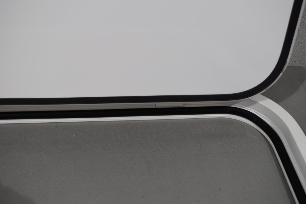 Serciveklappe 1175x670mm weiß